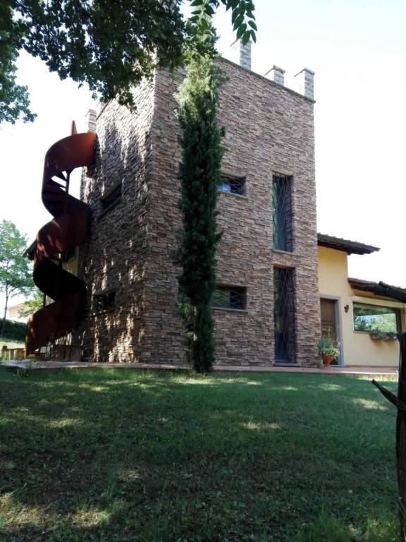 Villa in vendita a Bibbiena case Sparse Farneta Guazzi