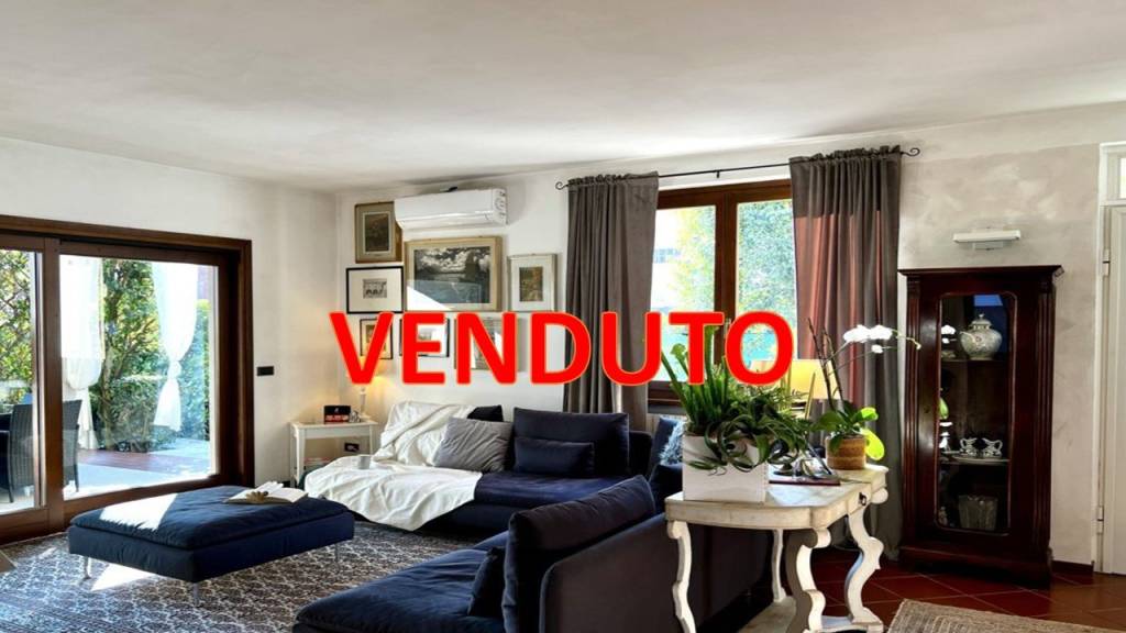 Villa Bifamiliare in vendita a San Pietro in Cariano via Don Giovanni Calabria
