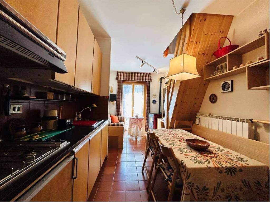 Appartamento in vendita a Garessio via Valcasotto, 108