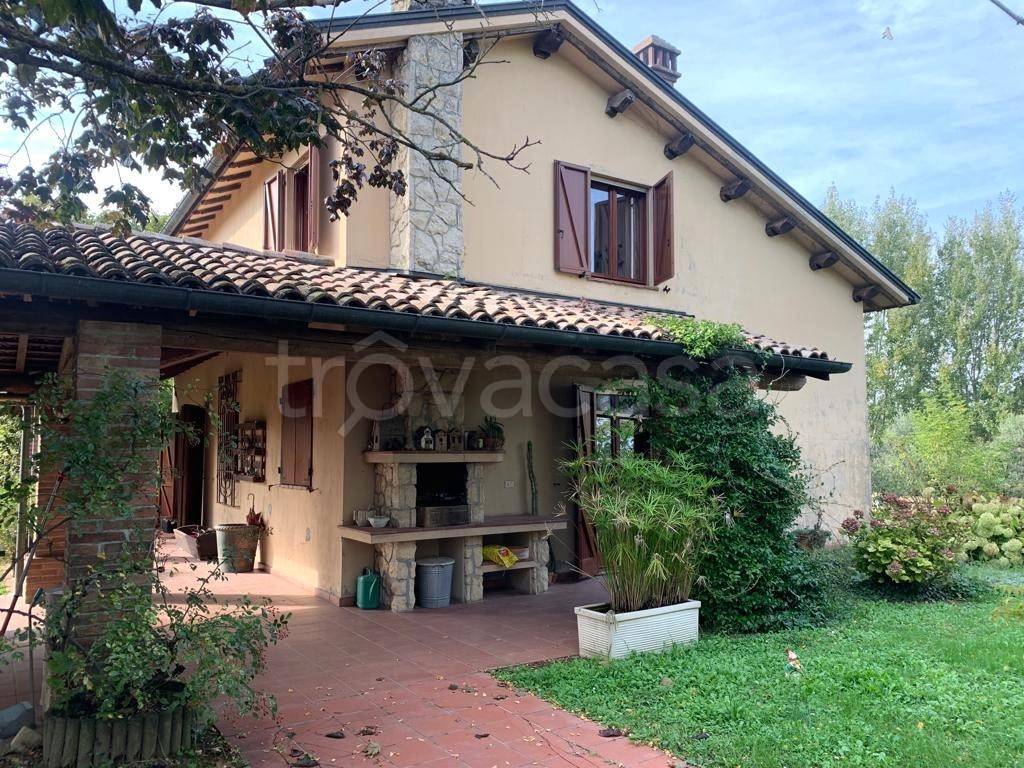 Villa in vendita a Langhirano