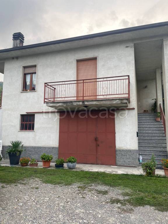 Villa in in vendita da privato a Brignano-Frascata località Pontetto, 8
