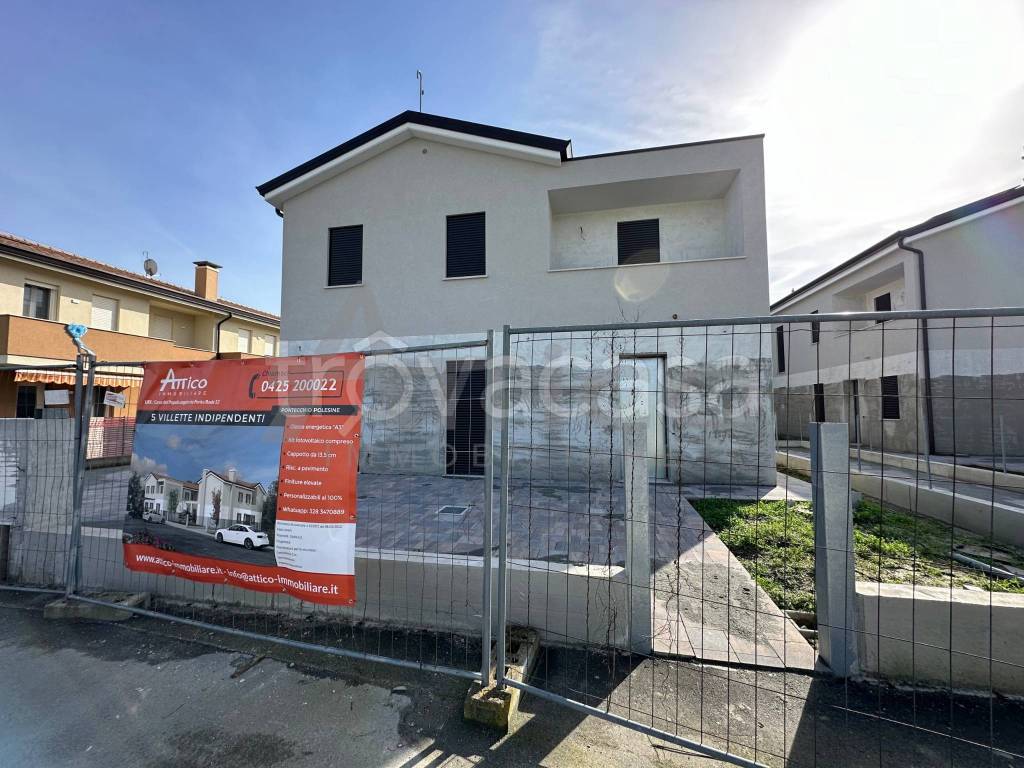 Villa in vendita a Pontecchio Polesine via dell' Amicizia, ro