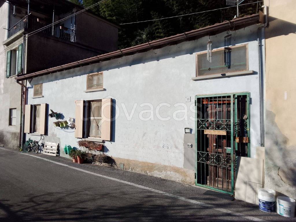 Casa Indipendente in in vendita da privato a Brivio frazione Molinazzo, 13