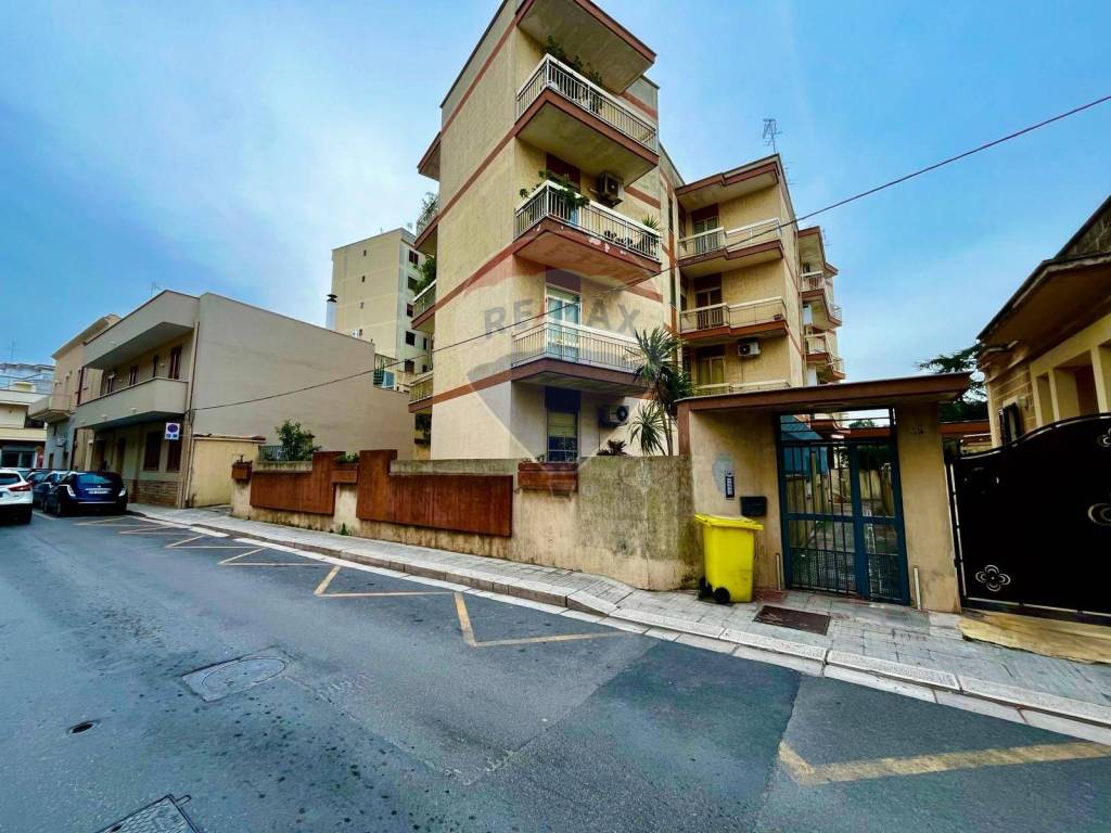 Appartamento in vendita a Mesagne via Tancredi Normanno, 35