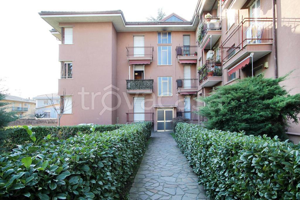 Appartamento in vendita a Desio via Luigi Pirandello, 6