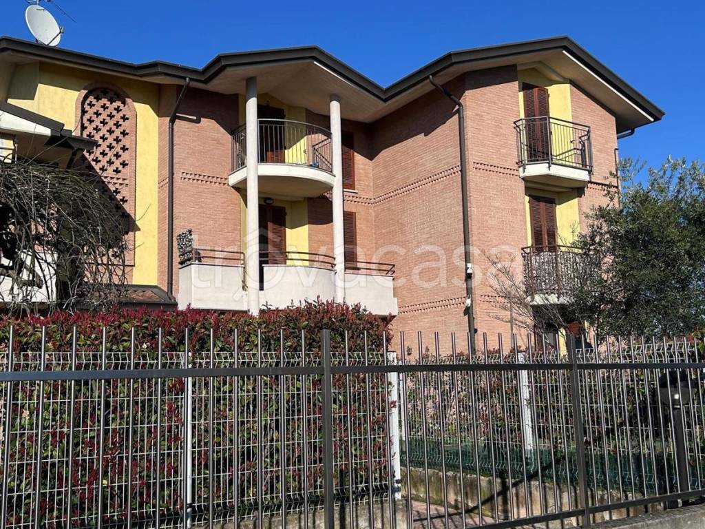 Appartamento in vendita a Gropello Cairoli via europa , 29