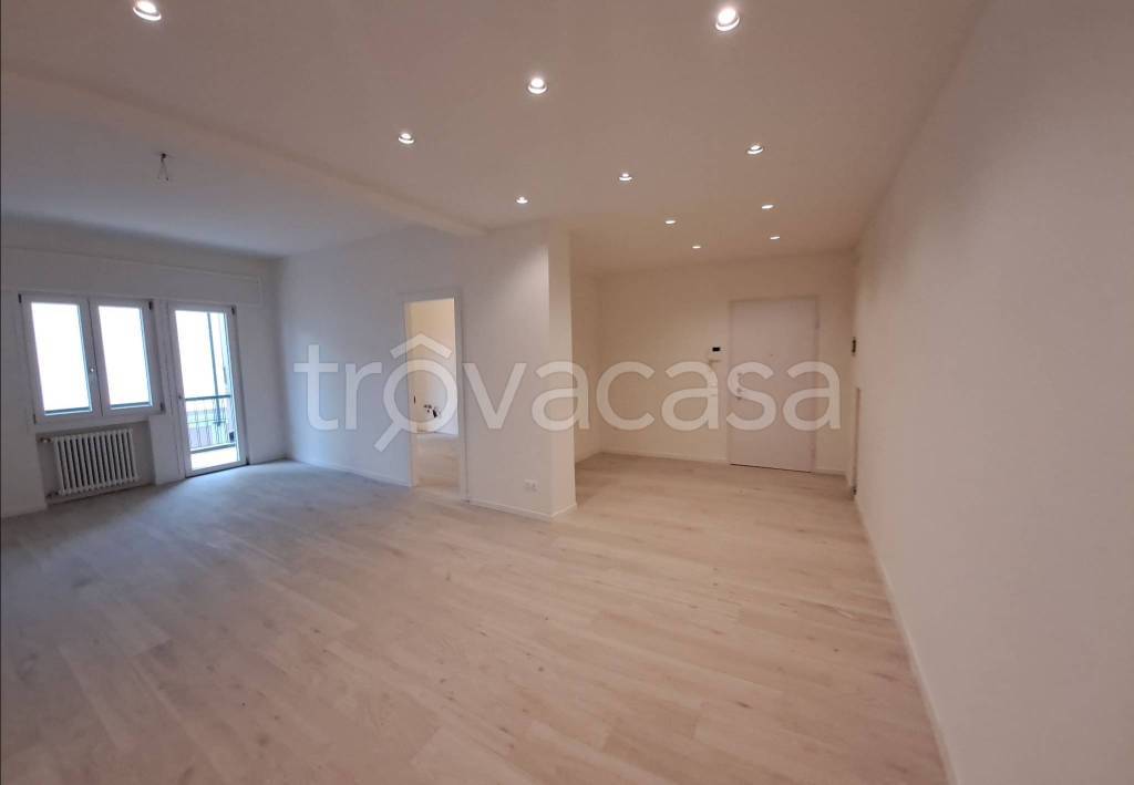 Appartamento in in vendita da privato a Treviso via Cinquantacinquesimo Fanteria, 44