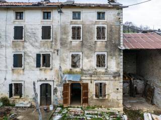 Rustico in vendita a roverè veronese contrada colombini