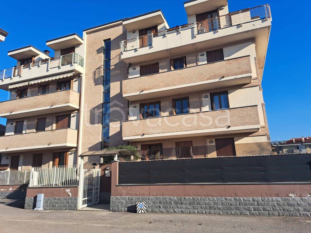 Appartamento in vendita a Desio via per Cesano Maderno