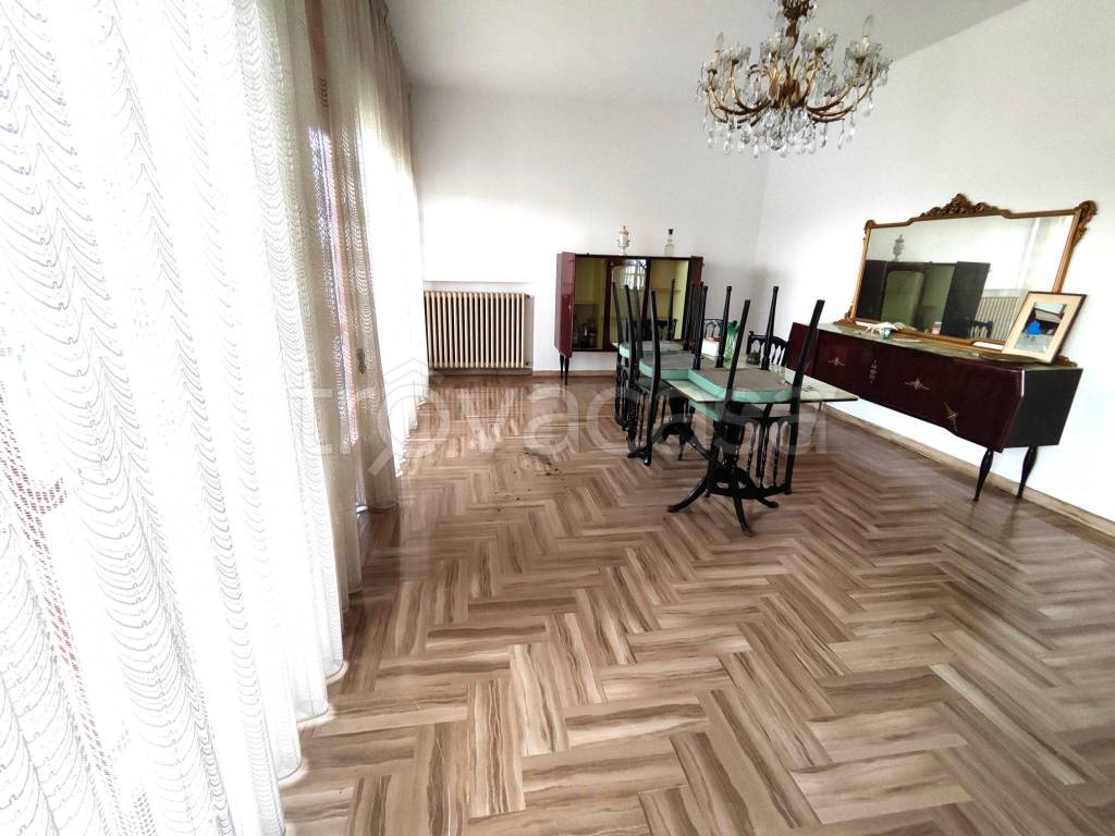 Villa in vendita a Rimini strada Statale Consolare Rimini San Marino, 125