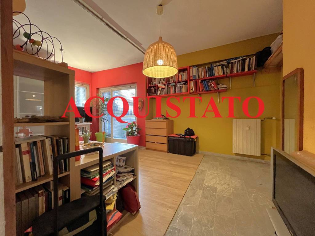 Appartamento in vendita a Roma via Portuense, 95