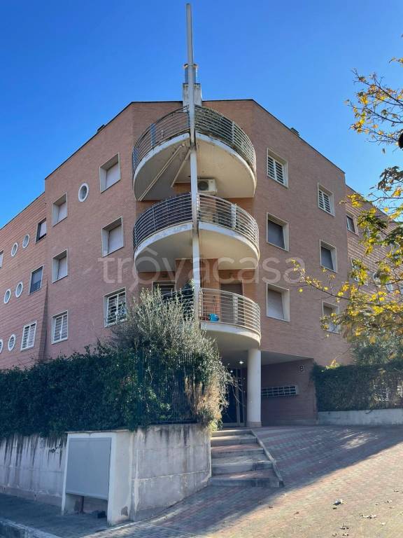 Appartamento in in vendita da privato a Roma via Don Tonino Bello