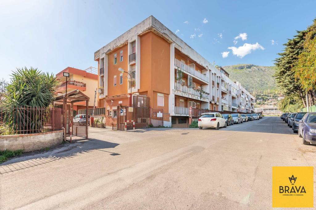 Appartamento in vendita a Palermo via del Pesco