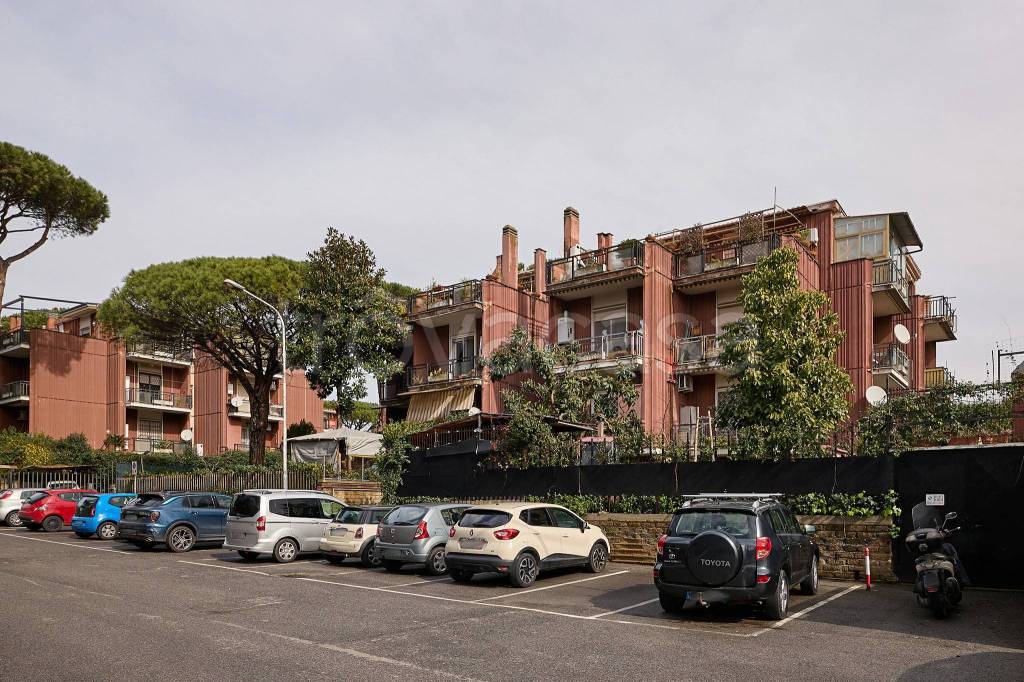 Appartamento in vendita a Roma via Gravina di Puglia, 41
