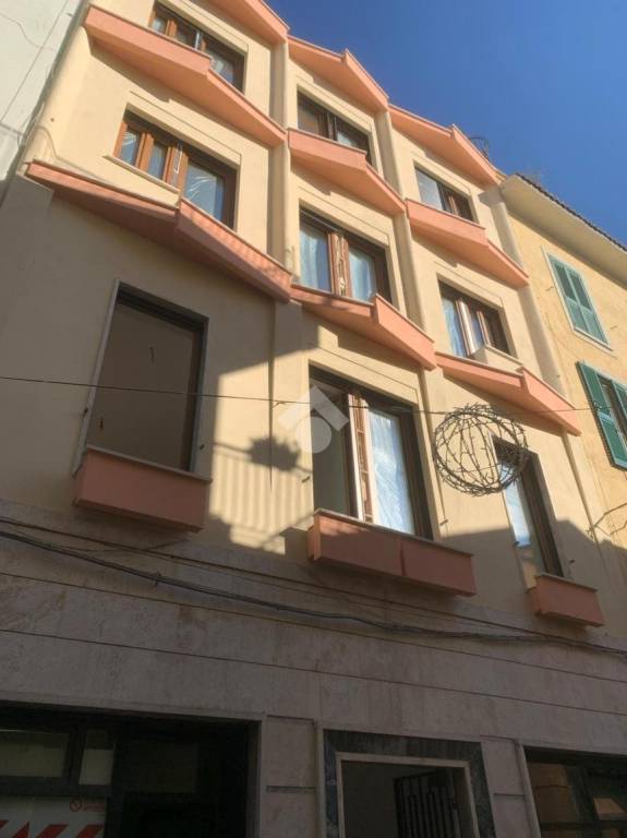 Appartamento in vendita ad Atina via Roma