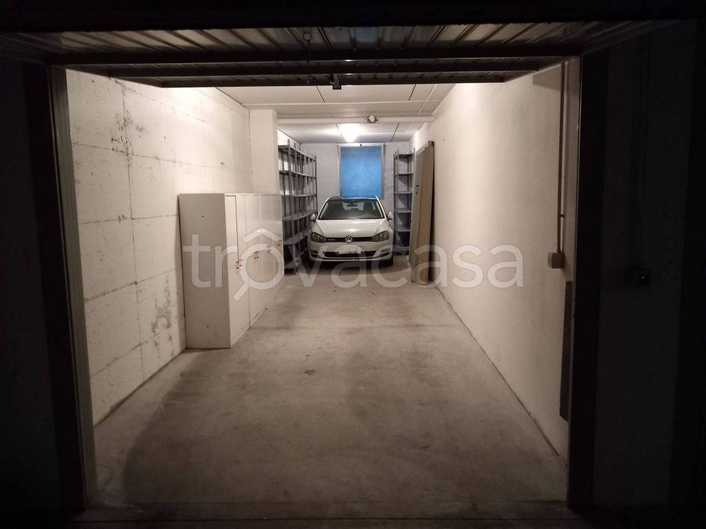 Garage in vendita a Rovigo corso del Popolo
