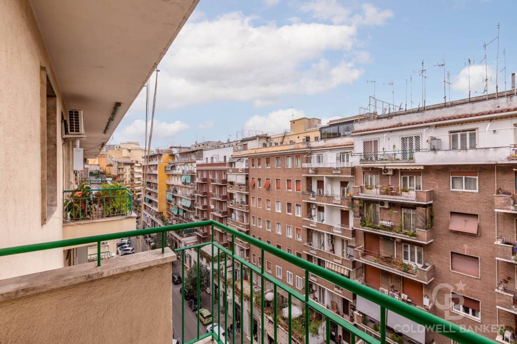 Appartamento in vendita a Roma via fezzan, 22