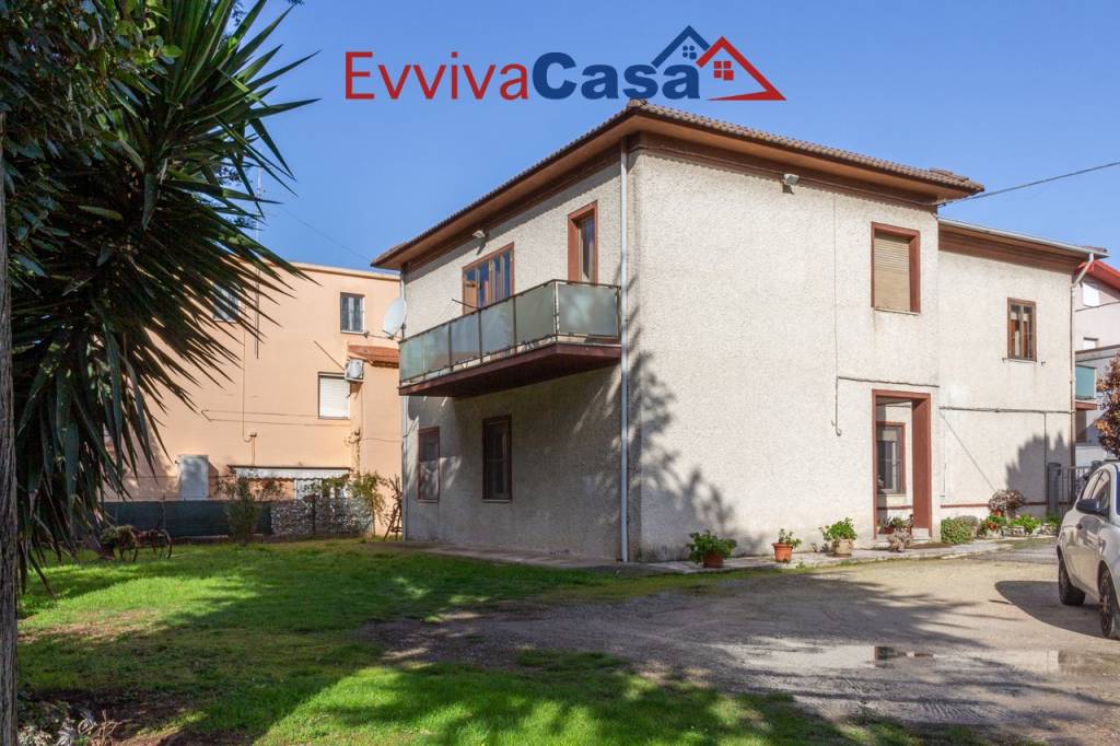 Villa Bifamiliare in vendita a Loreto via Villa Musone, 27