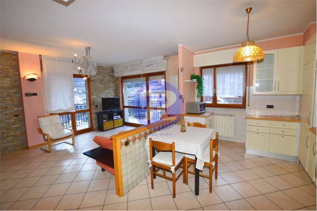 Appartamento in vendita a San Pellegrino Terme via Sant Antonio, 14