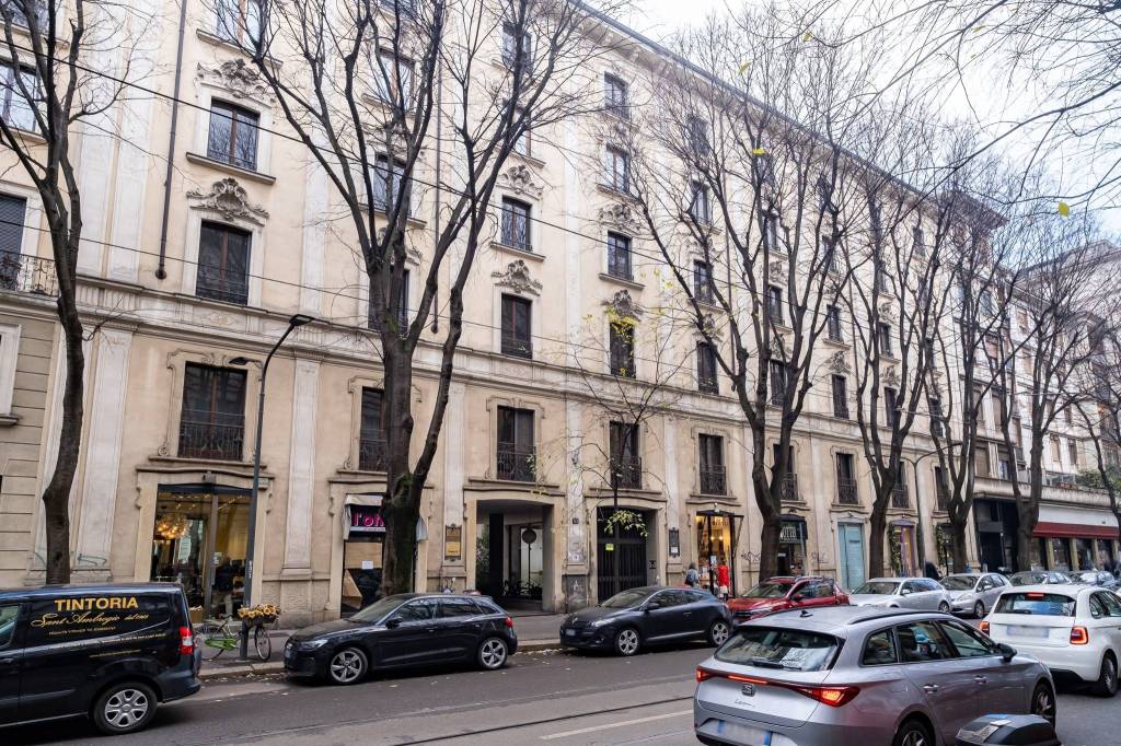 Appartamento in vendita a Milano via Vincenzo Monti