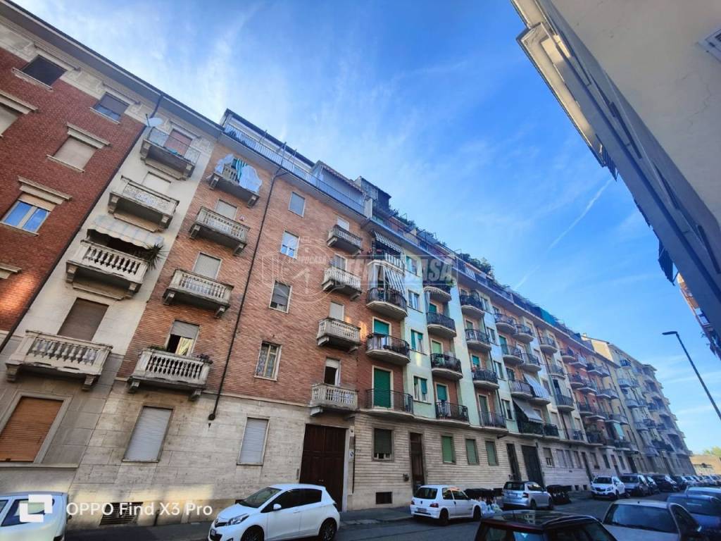 Appartamento in vendita a Torino via Passo Buole 17/14