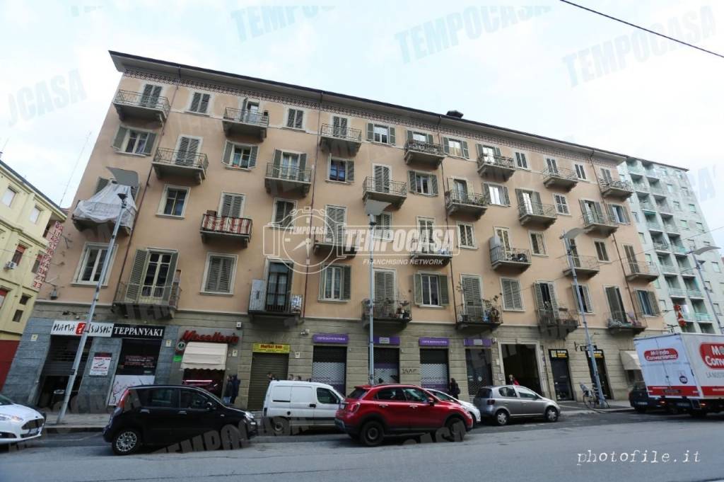 Appartamento in vendita a Torino via Nizza 223/b