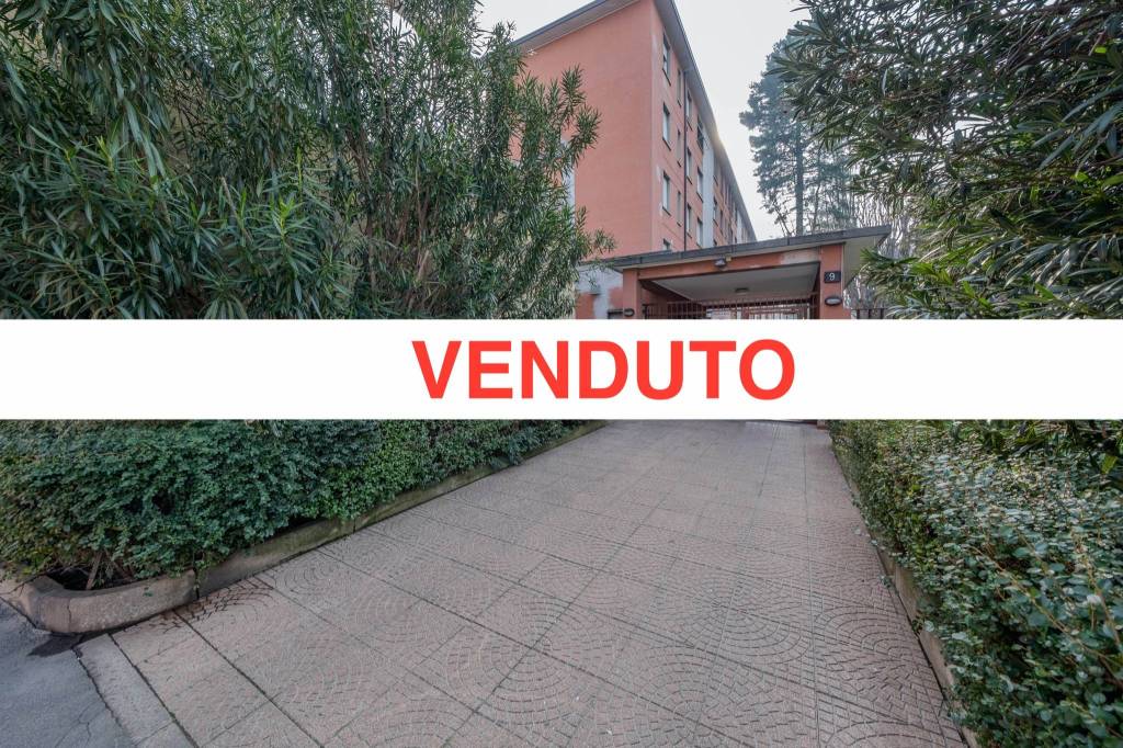 Appartamento in vendita a Milano via Jacopino da Tradate, 9