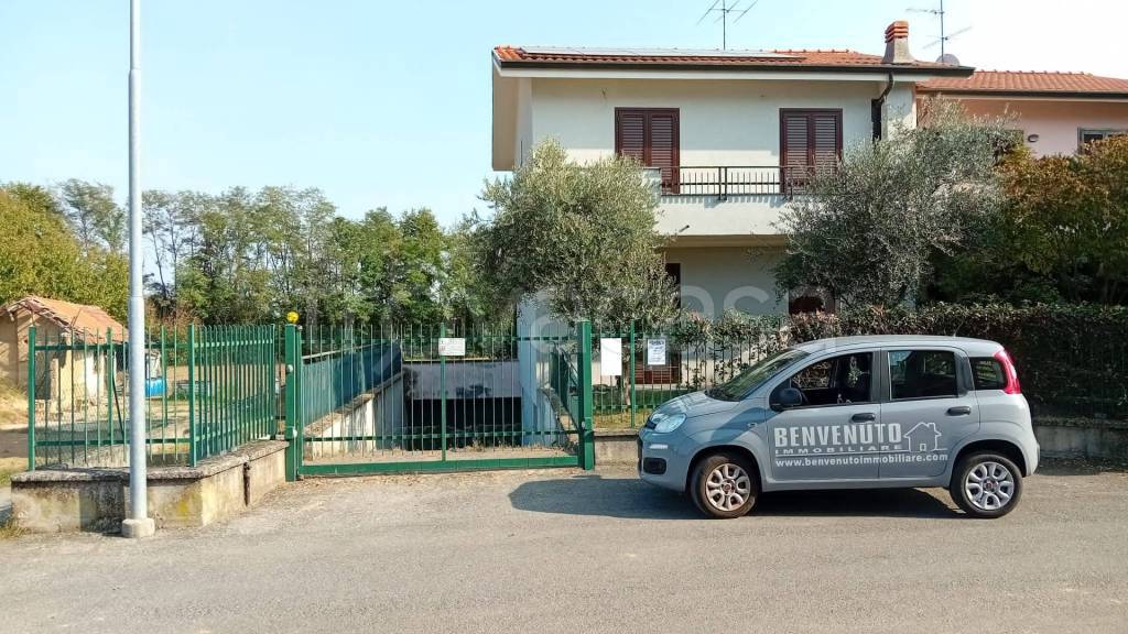 Villa Bifamiliare in vendita a Cornate d'Adda via Enrico Fermi, 16