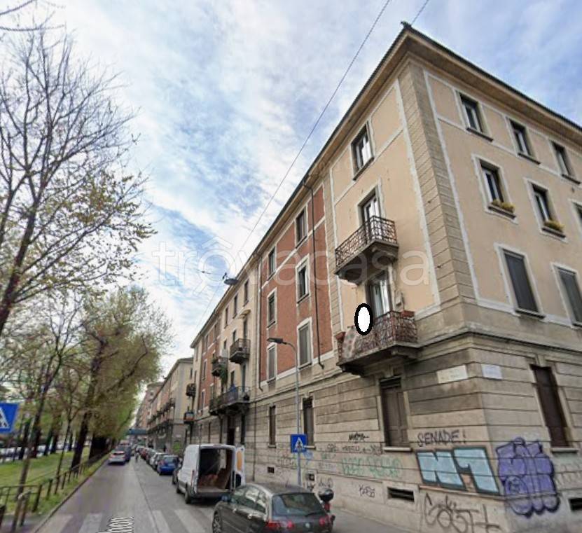 Appartamento all'asta a Milano via Mac Mahon, 89