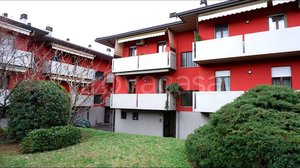 Appartamento in vendita a Bergamo via Campagnola, 28