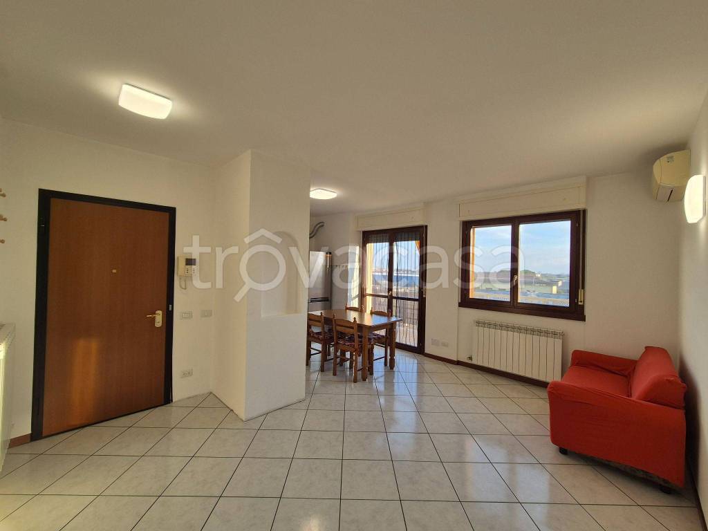 Appartamento in in vendita da privato a Grumello del Monte via Beato Luigi Palazzolo, 31
