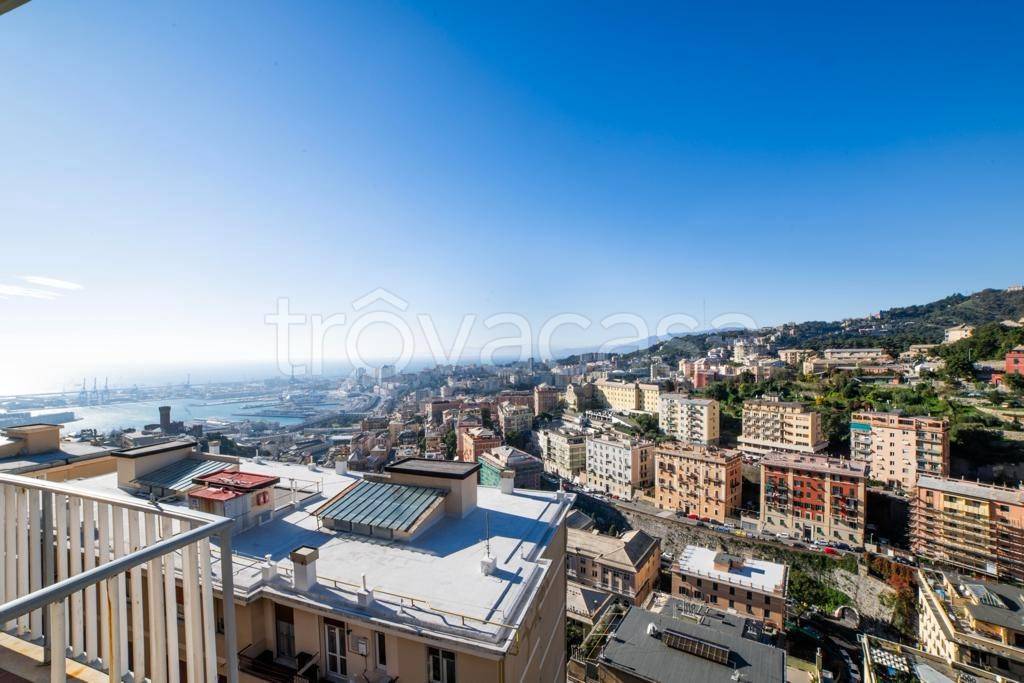 Appartamento in vendita a Genova salita di San Barnaba, 28