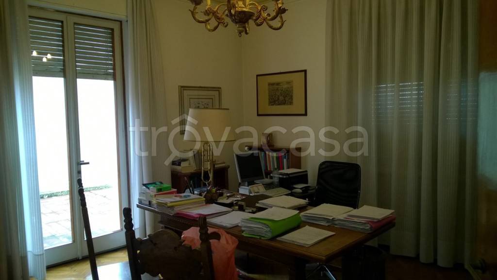 Ufficio in vendita a Padova via Altinate