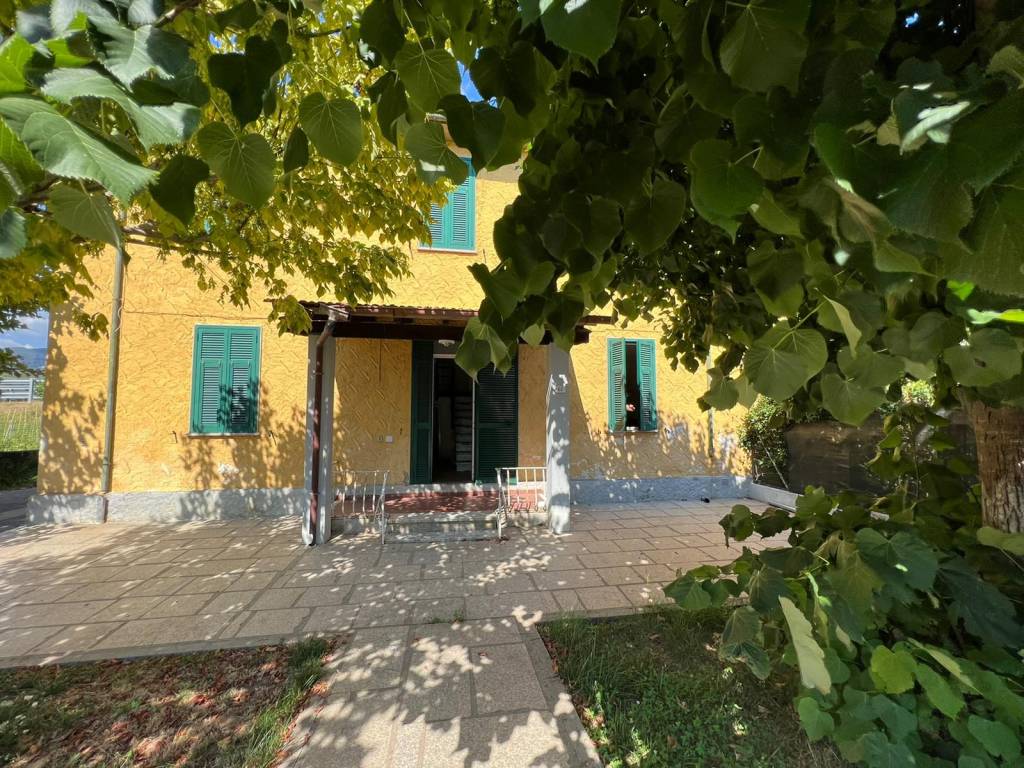 Villa in vendita a Montignoso via Pardini