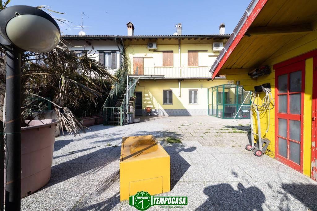 Casa Indipendente in vendita a Pozzuolo Martesana strada Provinciale 103