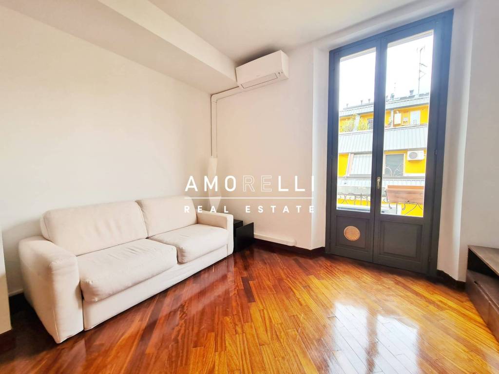 Appartamento in affitto a Milano via Piero Maroncelli, 14