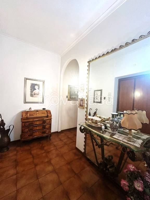 Appartamento in vendita a Roma via Pietro Fedele, 22
