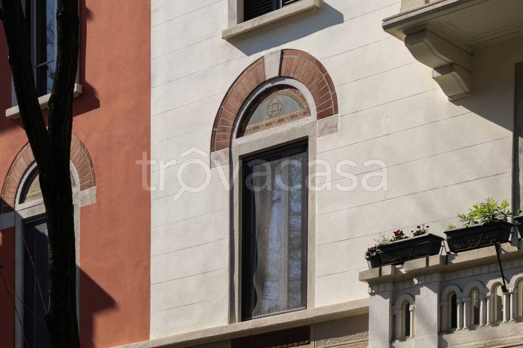 Appartamento in vendita a Milano via Luigi Vanvitelli, 41