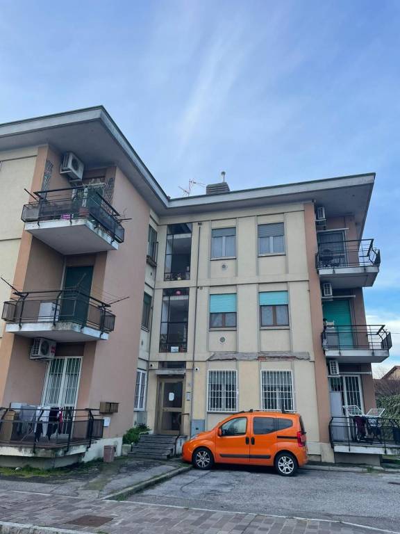 Appartamento in vendita a Carpiano via Torchio, 6