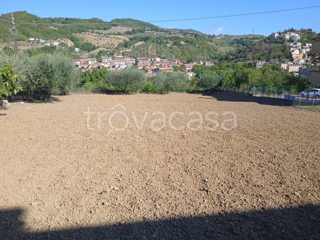 Terreno Residenziale in vendita a Montorio al Vomano via degli Abeti