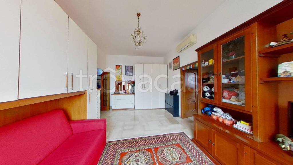 Appartamento in vendita a Milano via Castrovillari, 23