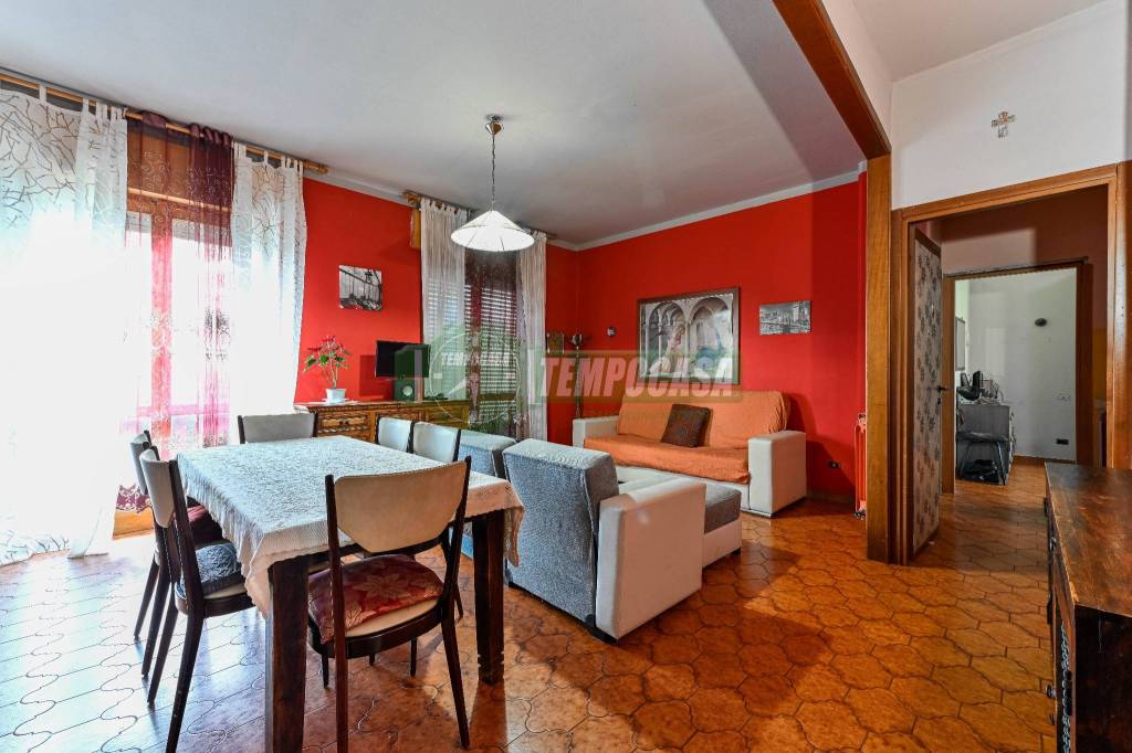 Appartamento in vendita a Bernareggio via San Bartolomeo, 31