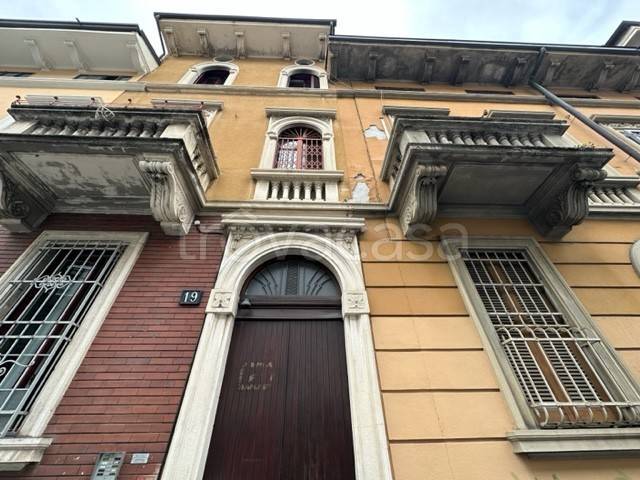 Appartamento in affitto a Milano via Giuseppe Compagnoni
