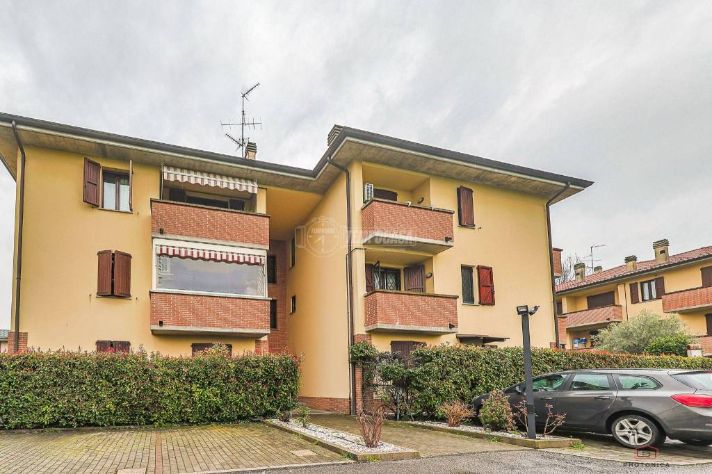 Appartamento in vendita a Valsamoggia via Giuseppe Mazzini 138/b