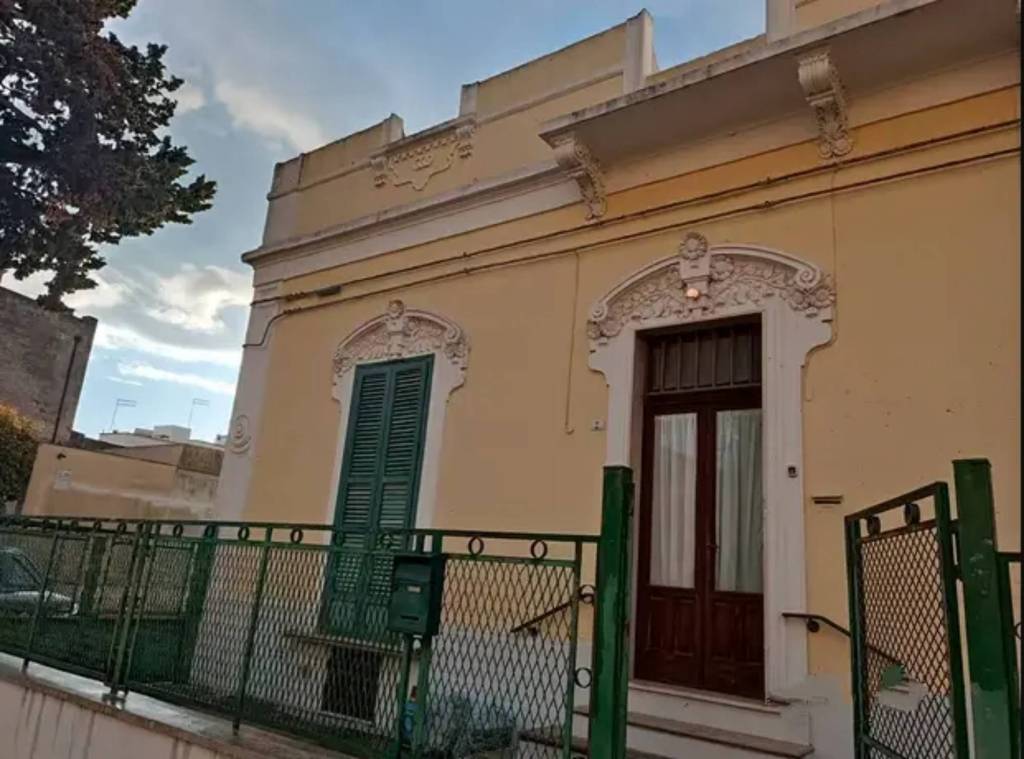 Casa Indipendente in vendita a Manduria viale Giuseppe Mancini
