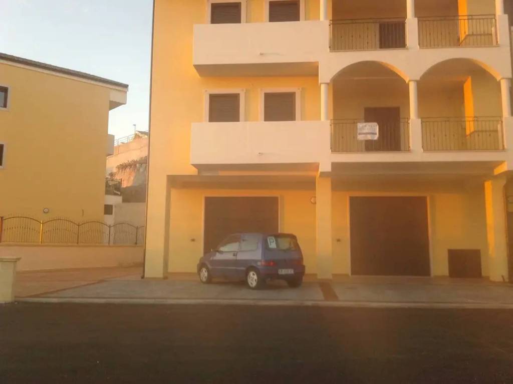 Appartamento in vendita a Monte Sant'Angelo via dei Normanni
