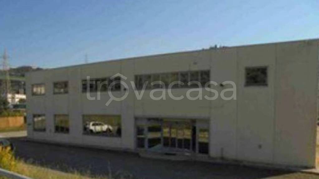 Capannone Industriale in vendita a Sestri Levante via Villa Ragone 7, 16039