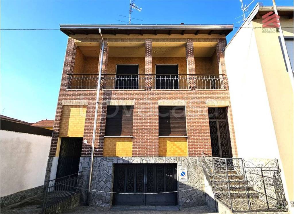 Villa a Schiera in vendita a Trecate via orazio, 3