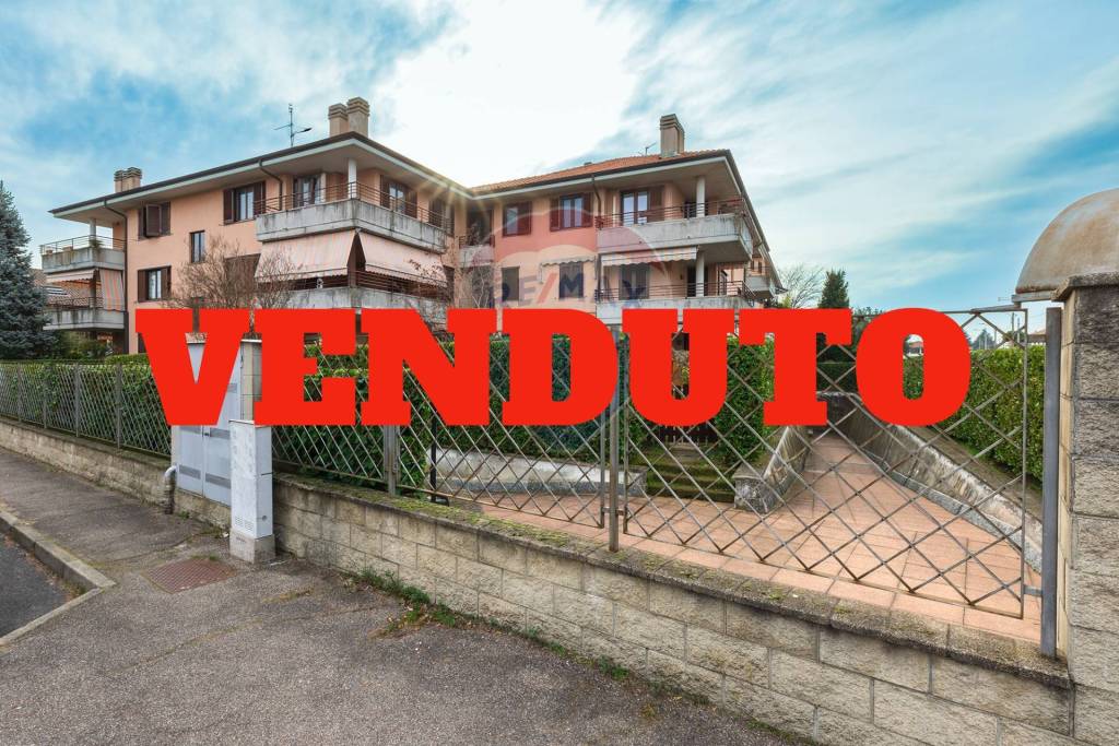 Appartamento in vendita a Olgiate Olona via Feltre, 42/b