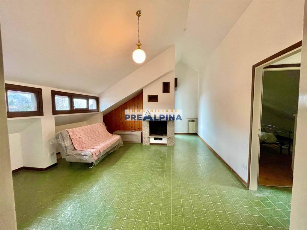Appartamento in vendita a Clusone via Romelli Gervasoni, 32